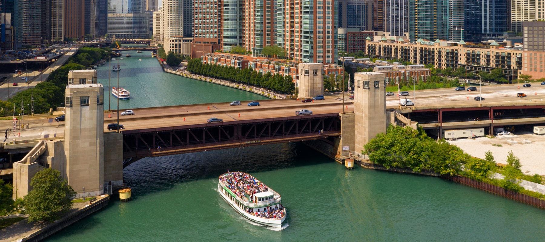 Lake Michigan Cruises In Chicago